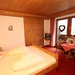Dreimaederlhaus - Vegetarische Boutique 4*