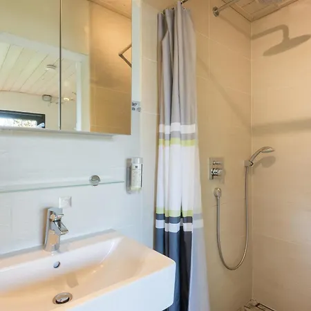 Pensión Dreimaederlhaus - Vegetarische Boutique 4*